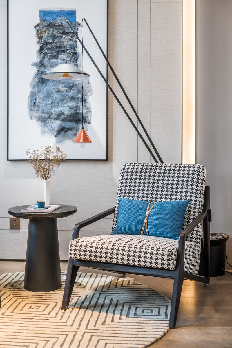 青岛金沙滩高层临海大平层生活示范空间-32