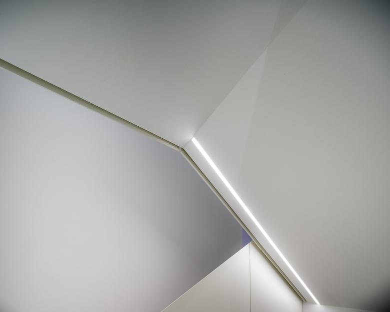 Farmacia Riva 药房丨意大利丨Gherardiarchitetti-4