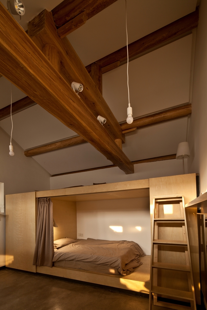 Remodeling a Space in an Urban Area of Beijing, China-23