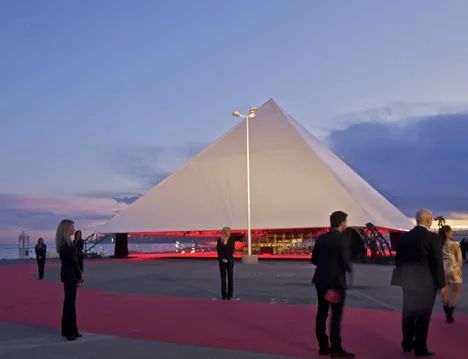 电影院的创新设计,AI 时代的行业趋势-46