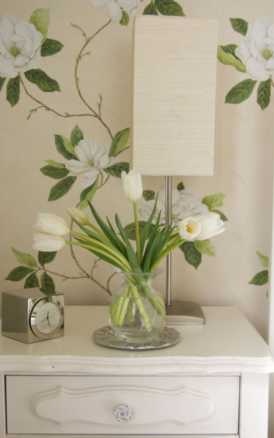 20 Beautiful Examples Of What Happens When You Utilize Floral Wallpaper-4