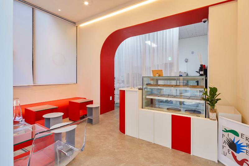 红色点睛，11 坪个性猫咖空间-3