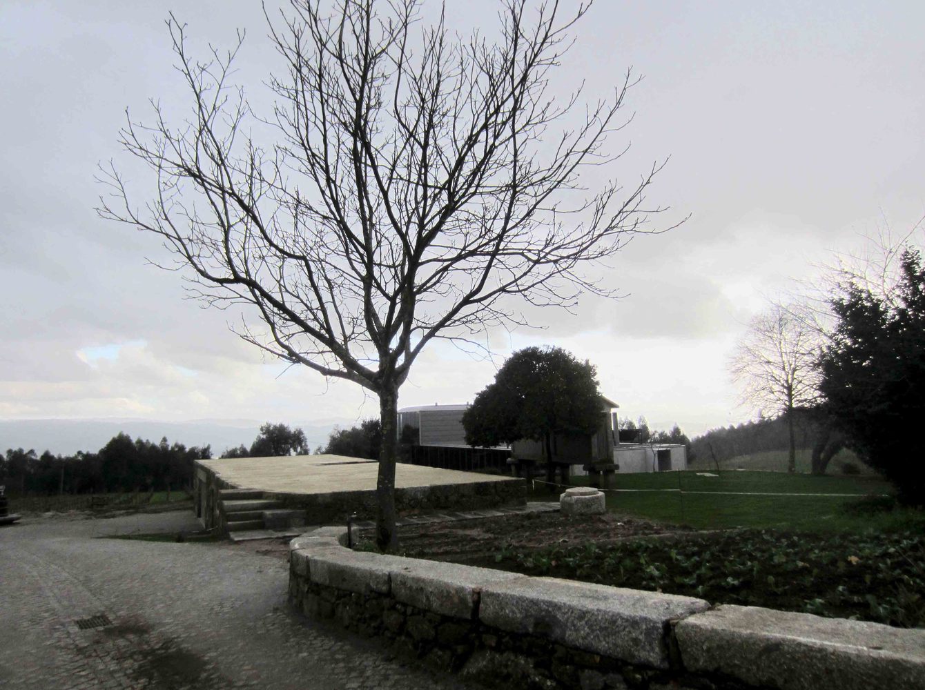 葡萄牙古农场住宅修复与改造-42