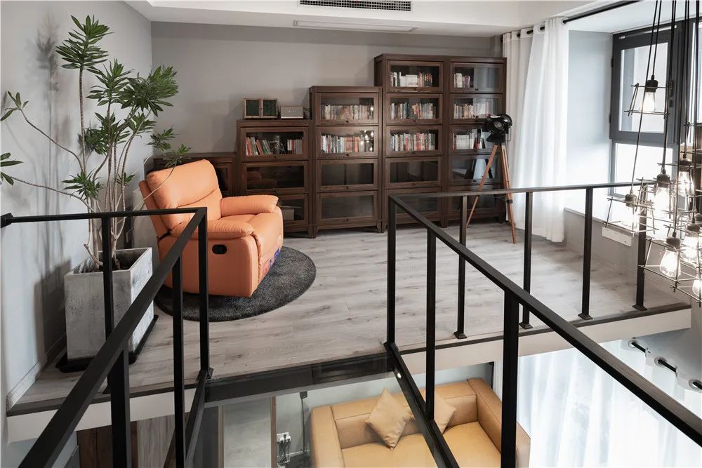 110㎡现代工业风之家，喵星人与主人的舒适小天地-26