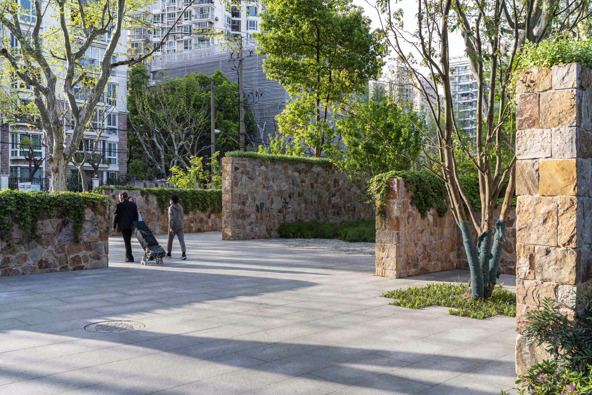 和平公园六号门改造丨中国上海丨Atelier Z+-13