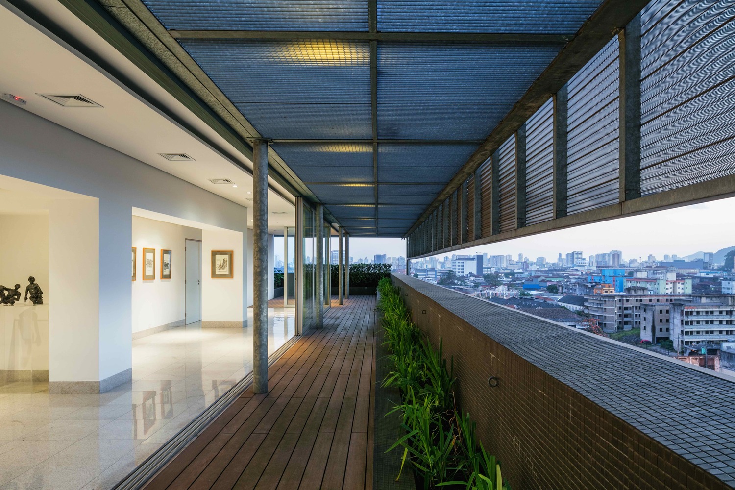 Almares Building  Reinach Mendonça Arquitetos Associados-40