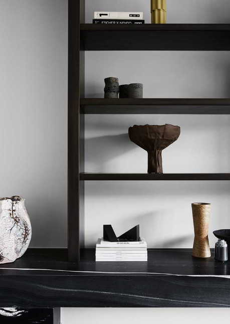 金色的;金黄色的;金的;金制的-73