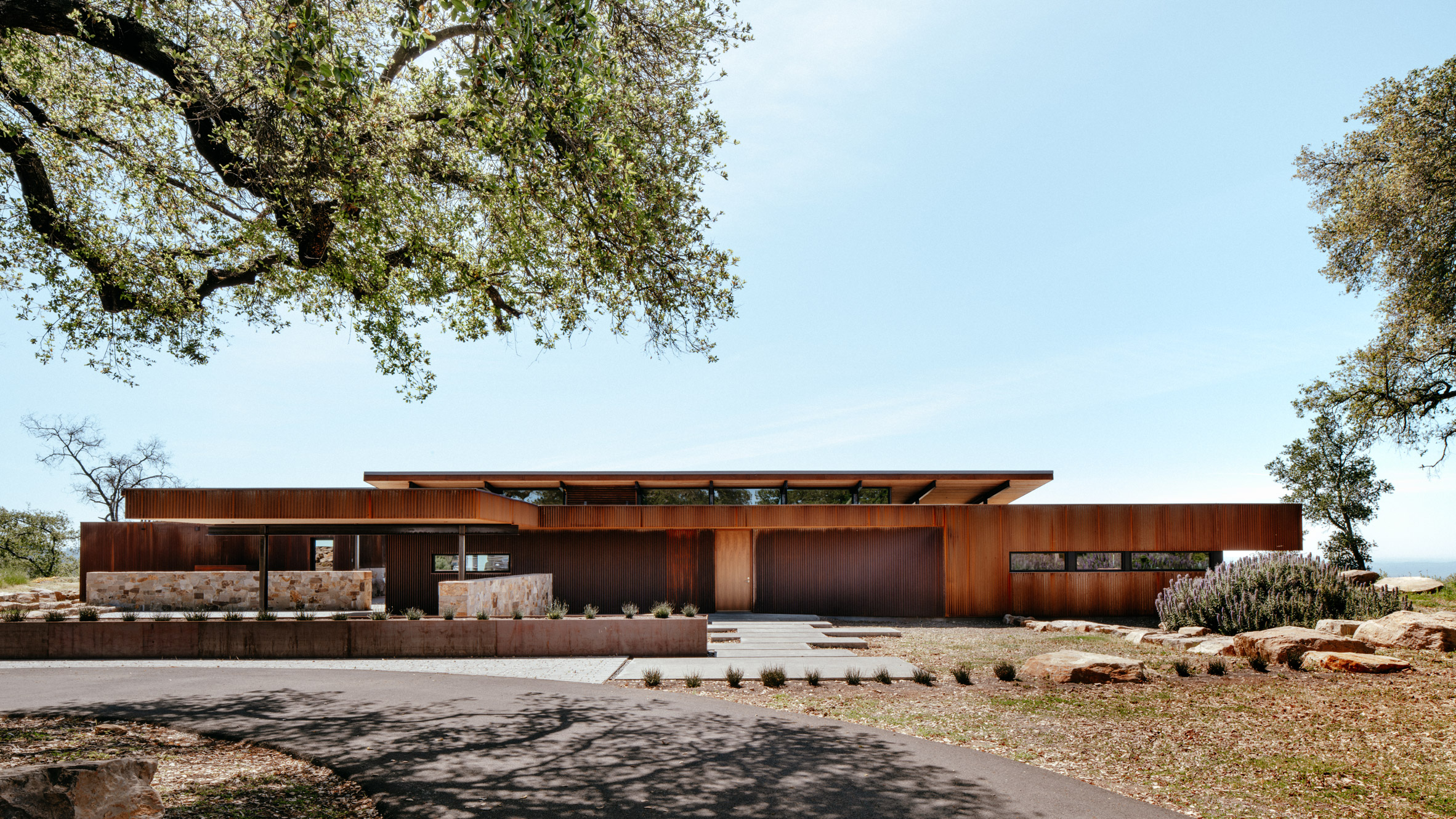 Nielsen Schuh Architects designs fire-resistant house in California wine country-0