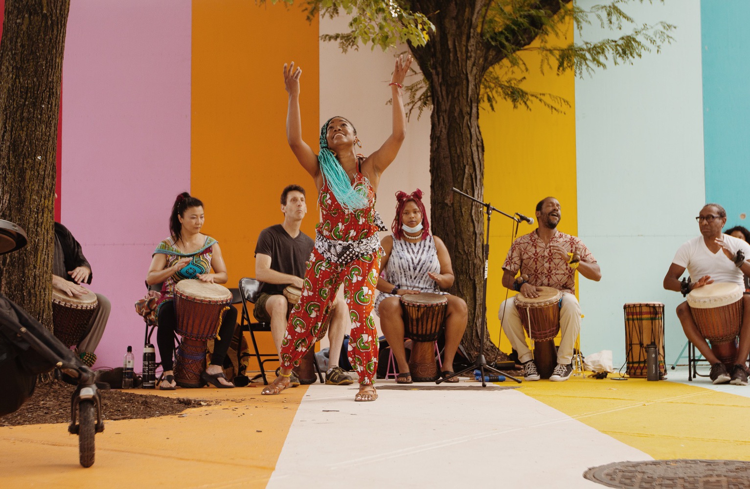 美国明亮的条纹装置丨Taller KEN 设计工作室-14