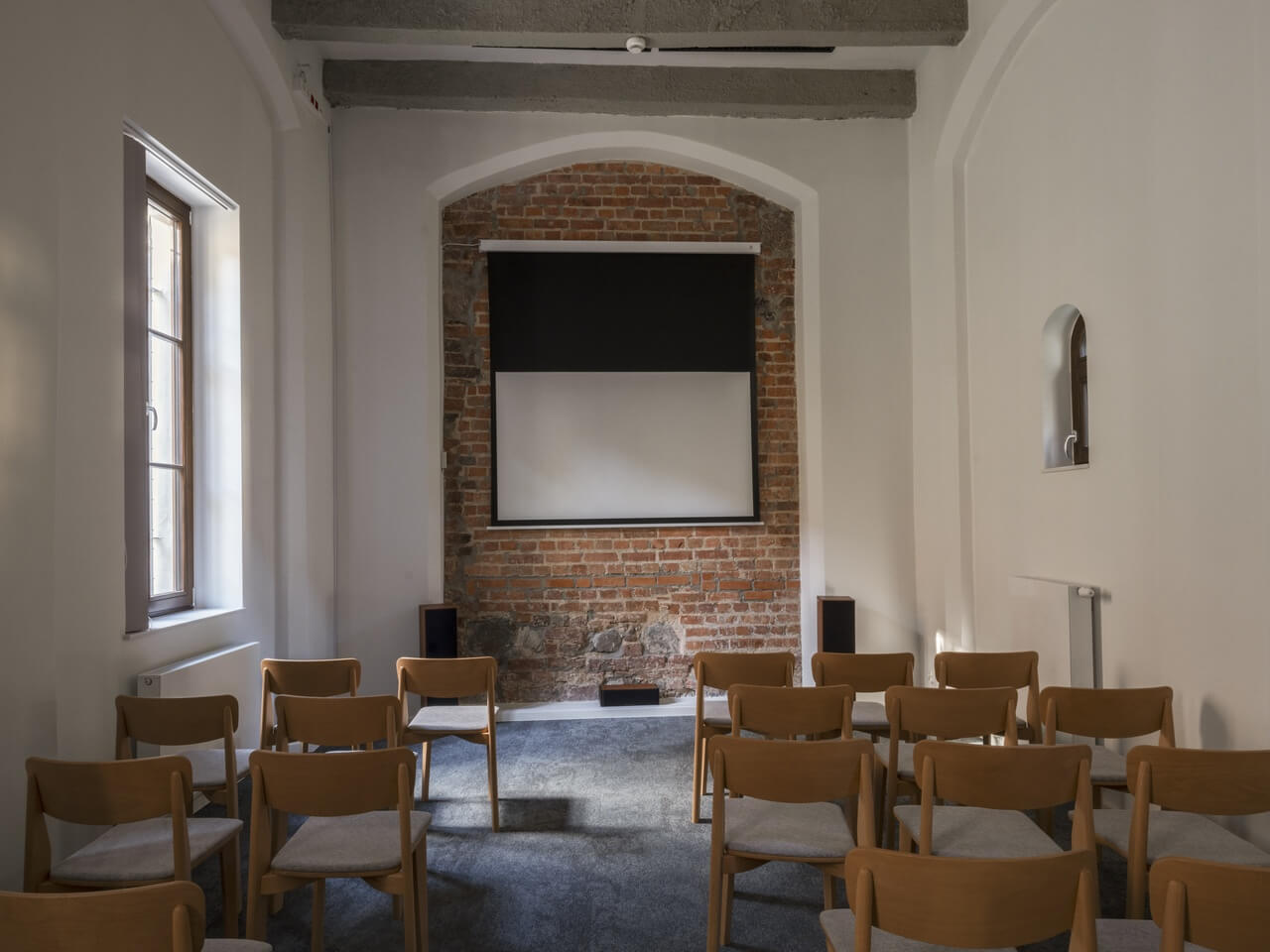 Niezwykła renowacja Książnicy Stargardzkiej - zobacz, jak stare spotyka nowe! - PLN Design-10