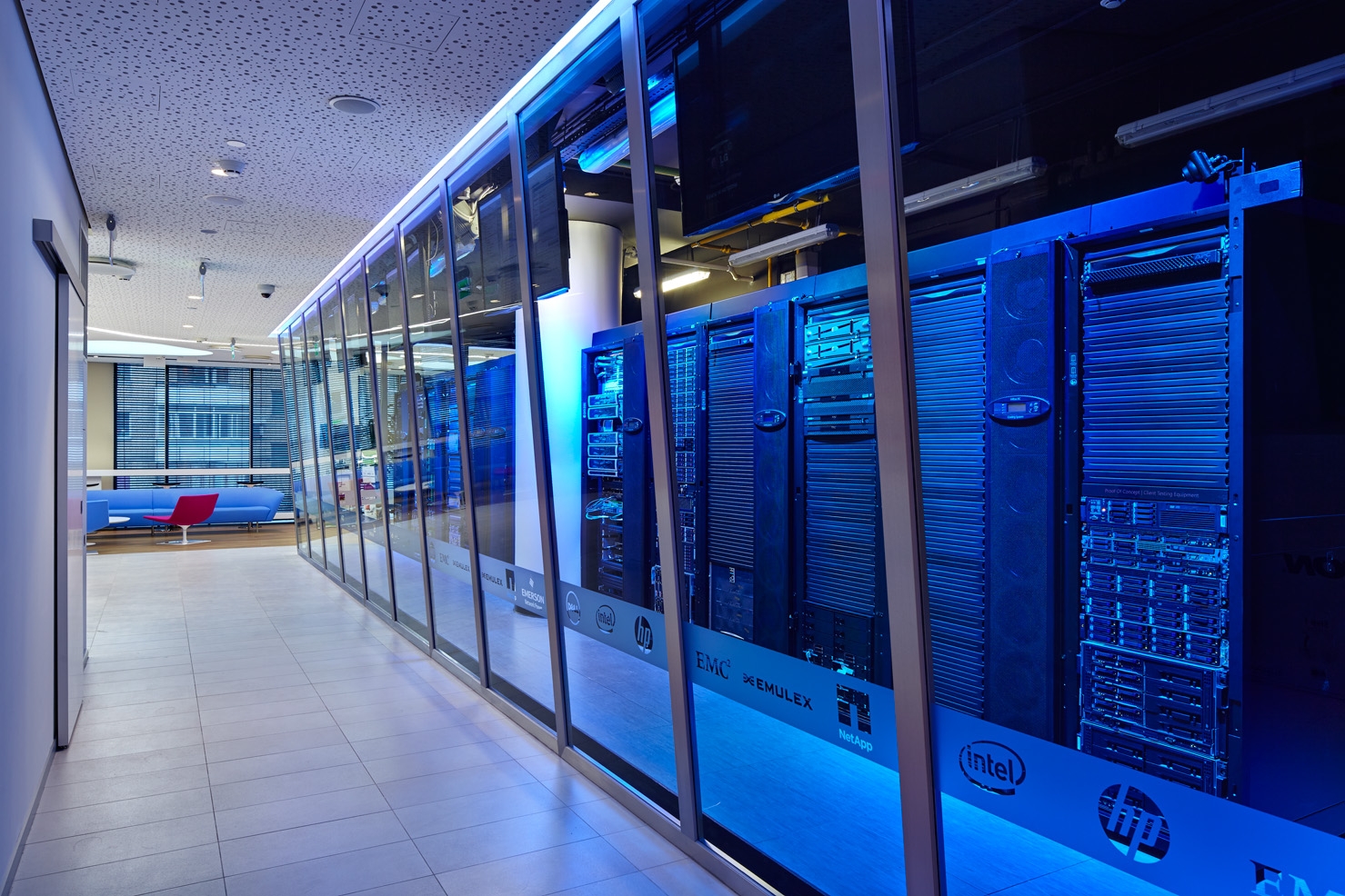 微软技术中心 · 引领行业趋势的创新办公空间设计-4