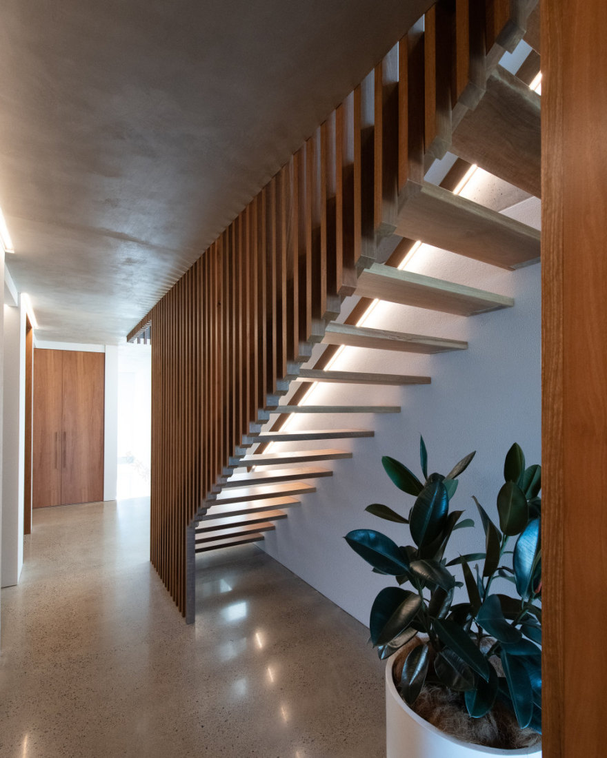 澳大利亚伯恩海滩混凝土住宅-22