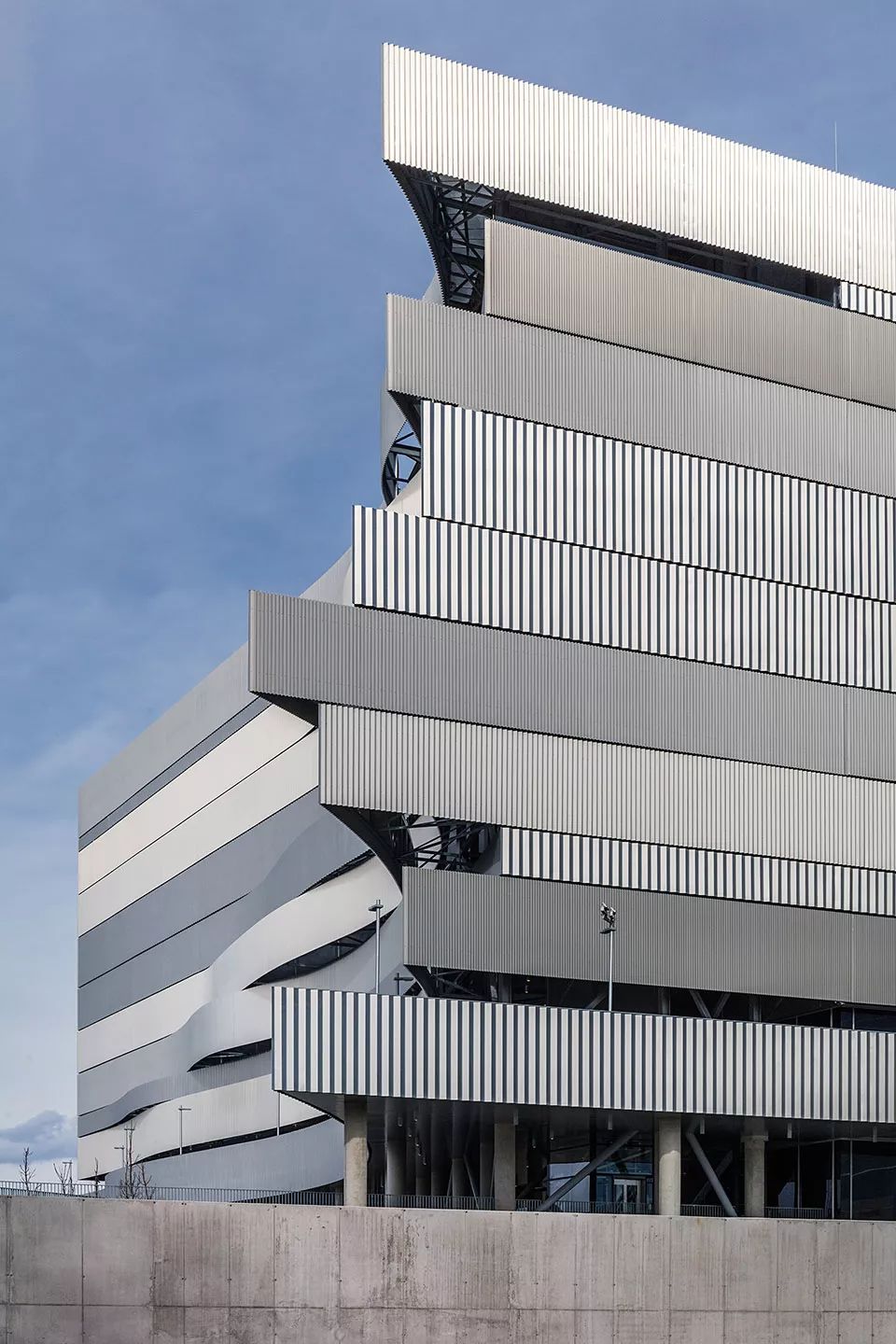 波光粼粼的多瑙河畔游泳馆，布达佩斯 Duna Arena-39