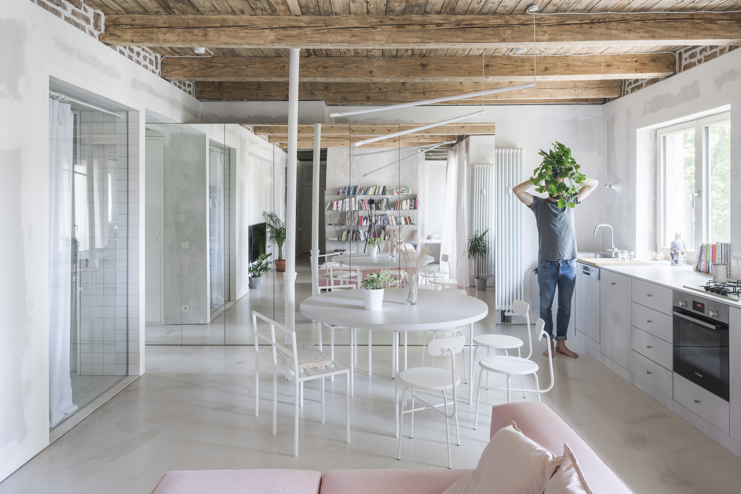 重塑空间 | 斯洛伐克 Bratislava 公寓的现代改造-9