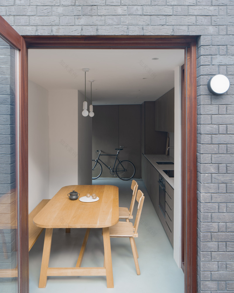 英国劳埃德·艾斯特住宅丨英国伦敦丨公共场地工作室-10