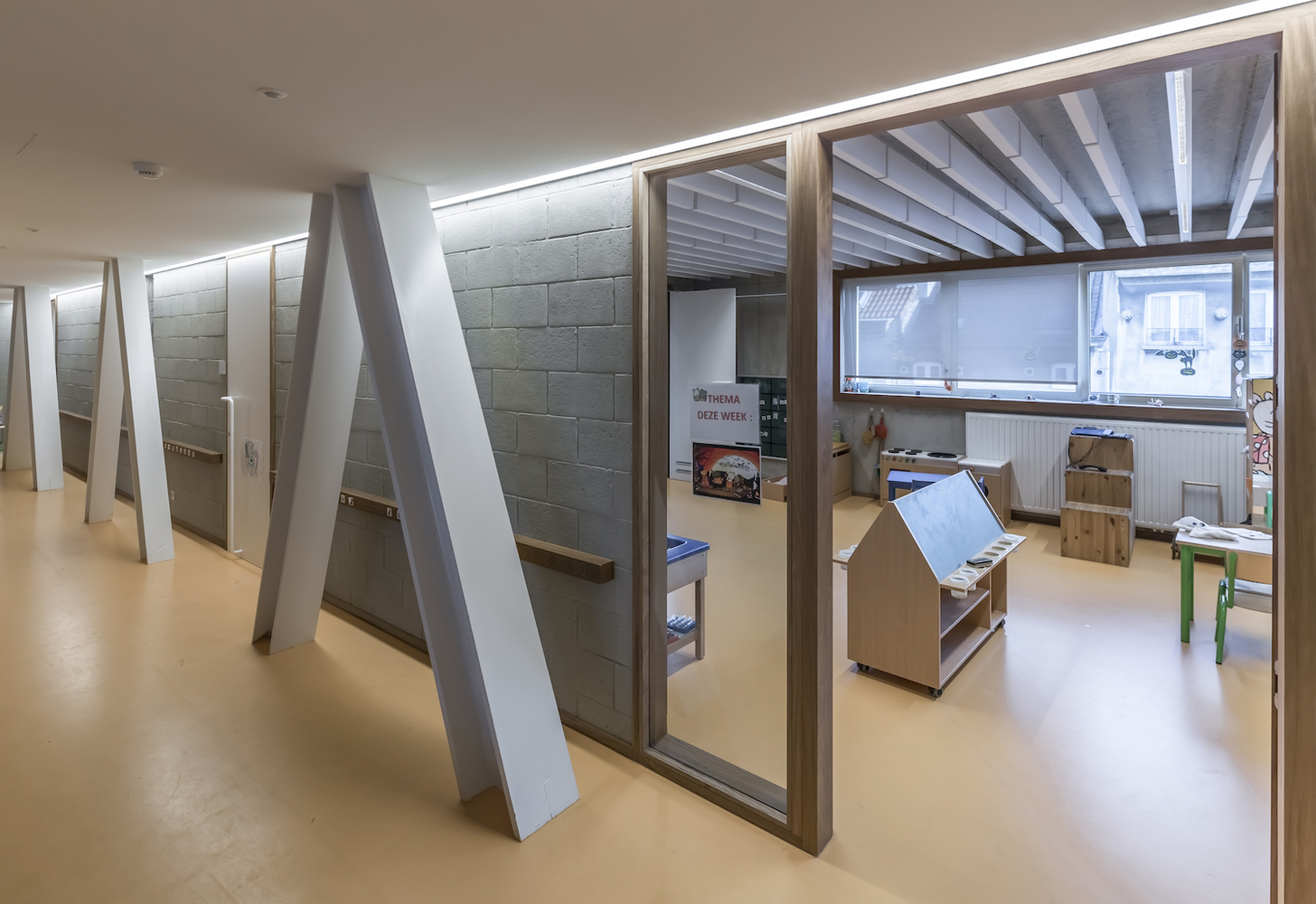 比利时秃头学校-22