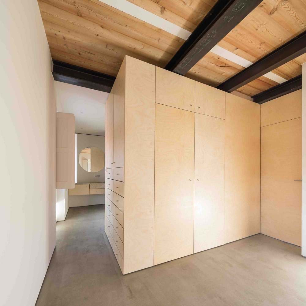 葡萄牙特拉法里亚度假屋 | 木质分隔打造舒适私密空间-47