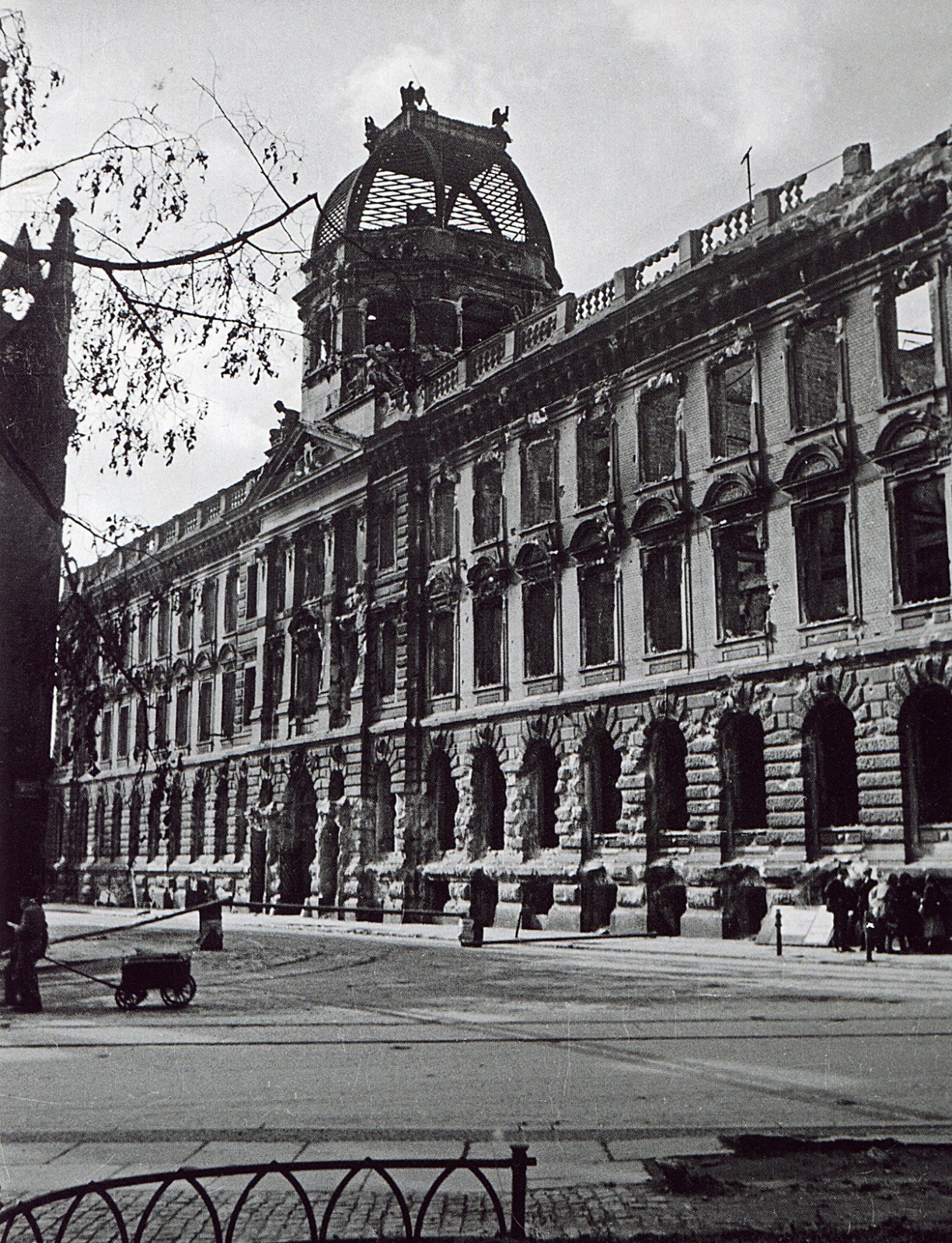 弗罗茨瓦夫主邮局大楼丨波兰弗罗茨瓦夫丨朱利叶斯·亨尼克,赫尔曼·冯·德·胡德等-40