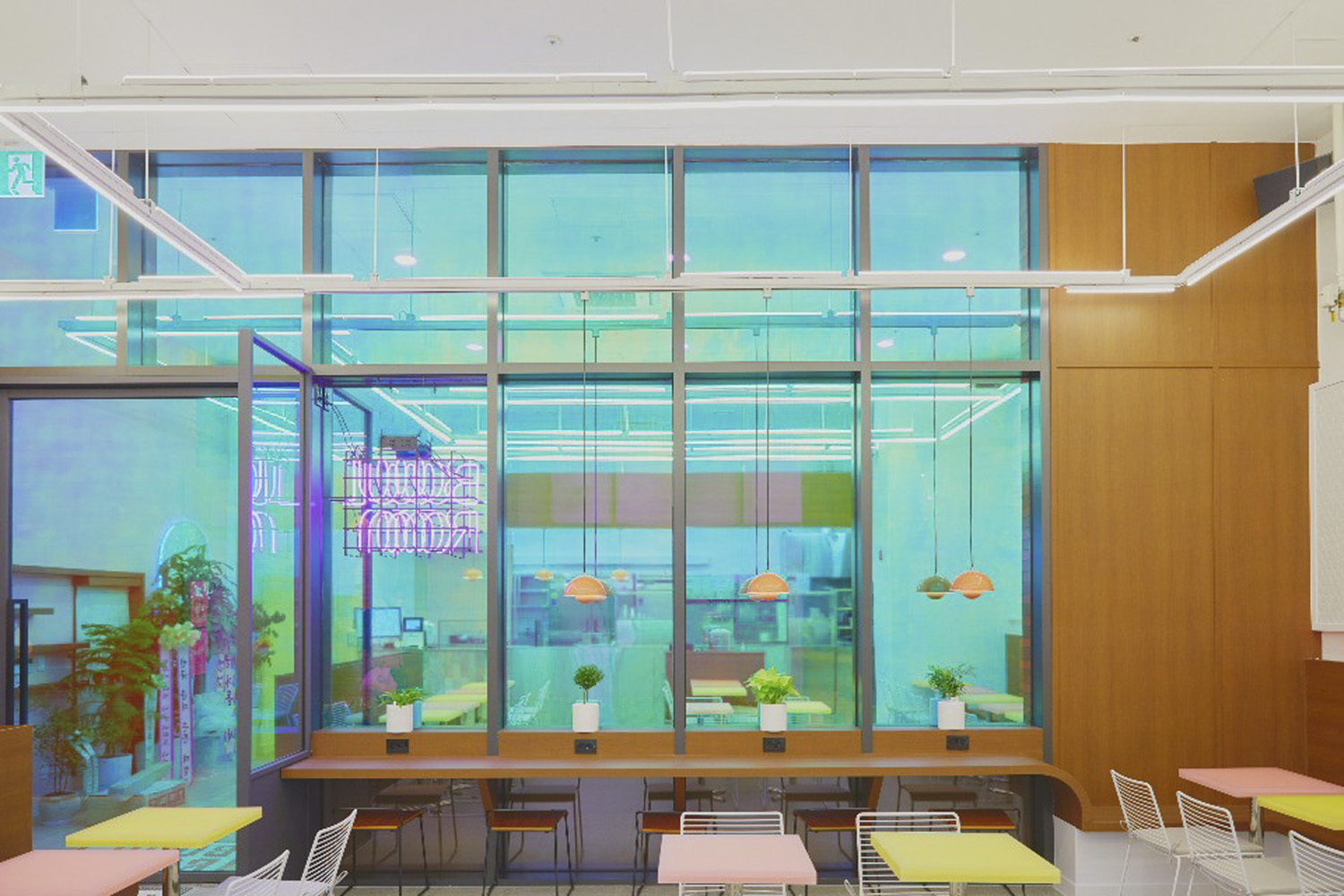 20 坪极简专卖店设计，彰显精致品味-6