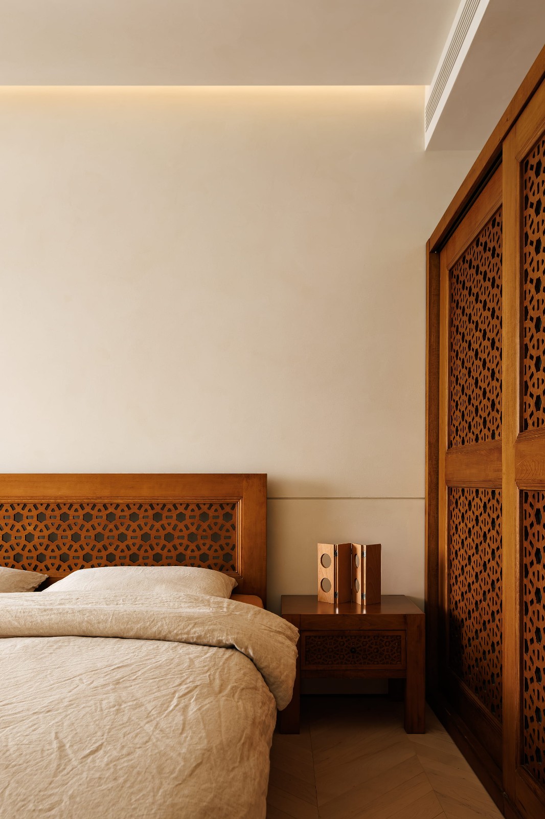 复古与个性的碰撞，在家看一场艺术展-38