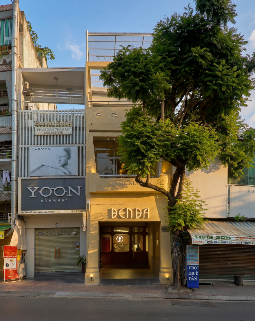 黑石头黎文师(这里ĐEN ĐÁ直译为黑石头,LÊ VĂN SỸ音译为黎文师 ,由于不清楚具体所指,可能翻译存在一定局限性) 丨越南胡志明市丨未明确提及设计公司,有主创人员信息-4