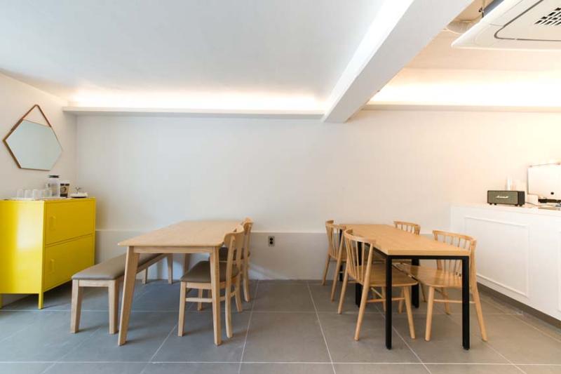 简约 12 坪咖啡馆，高性价比设计展现-3