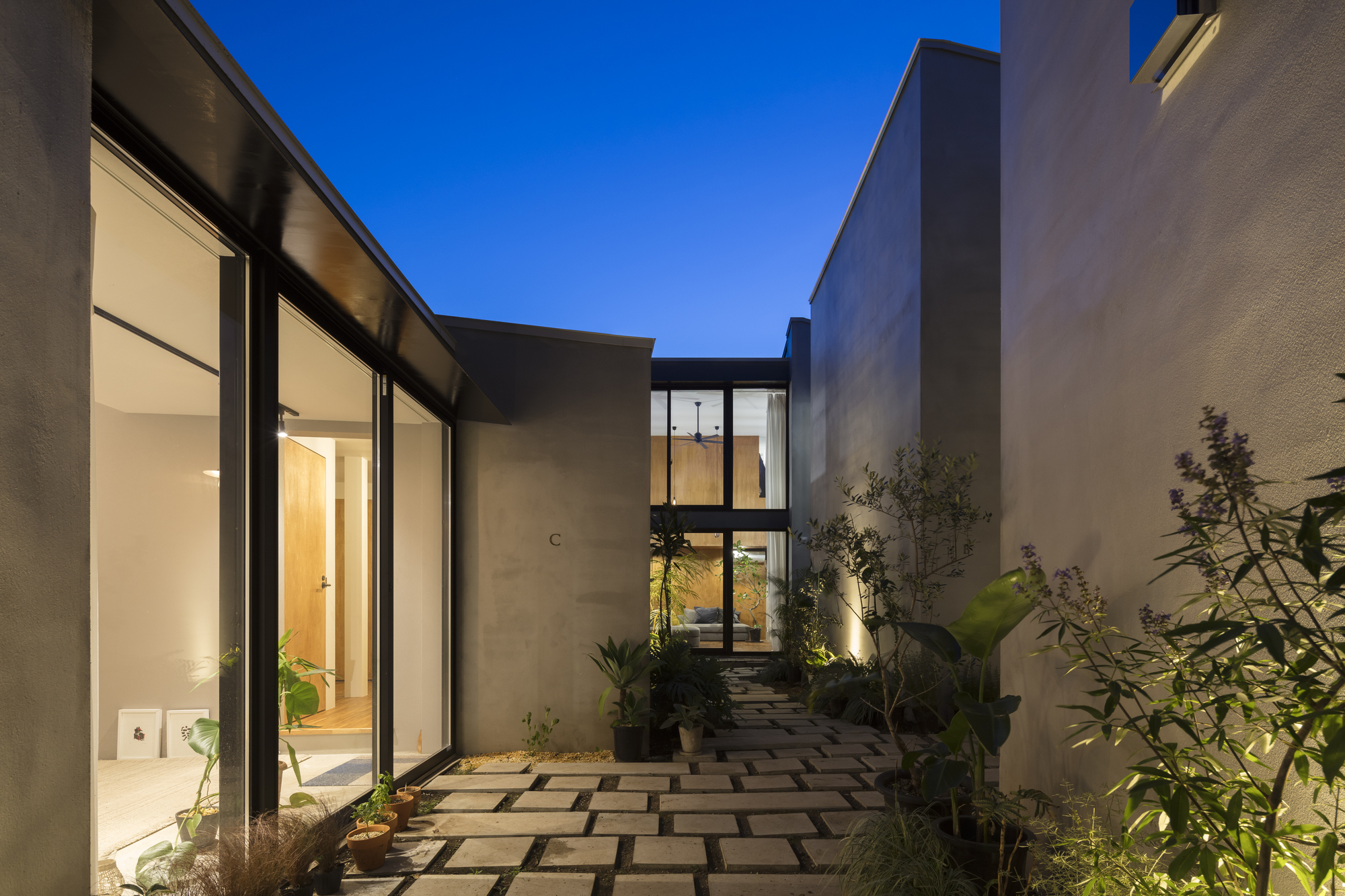 折叠屏风排屋丨日本东京丨DOG-33