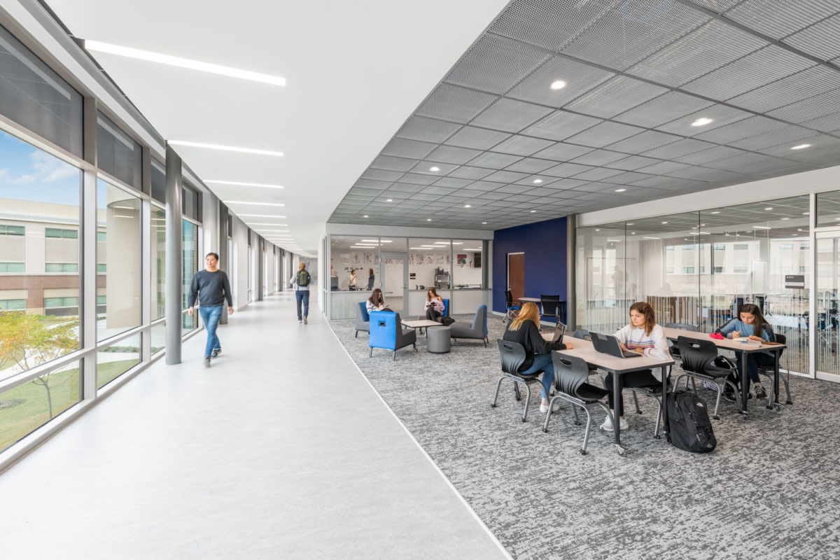 Perkins & Will丨中学丨Byron Nelson High School E·pansion-19