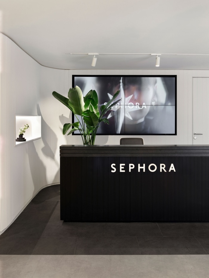 Sephora Offices - Istanbul | Office Snapshots-0
