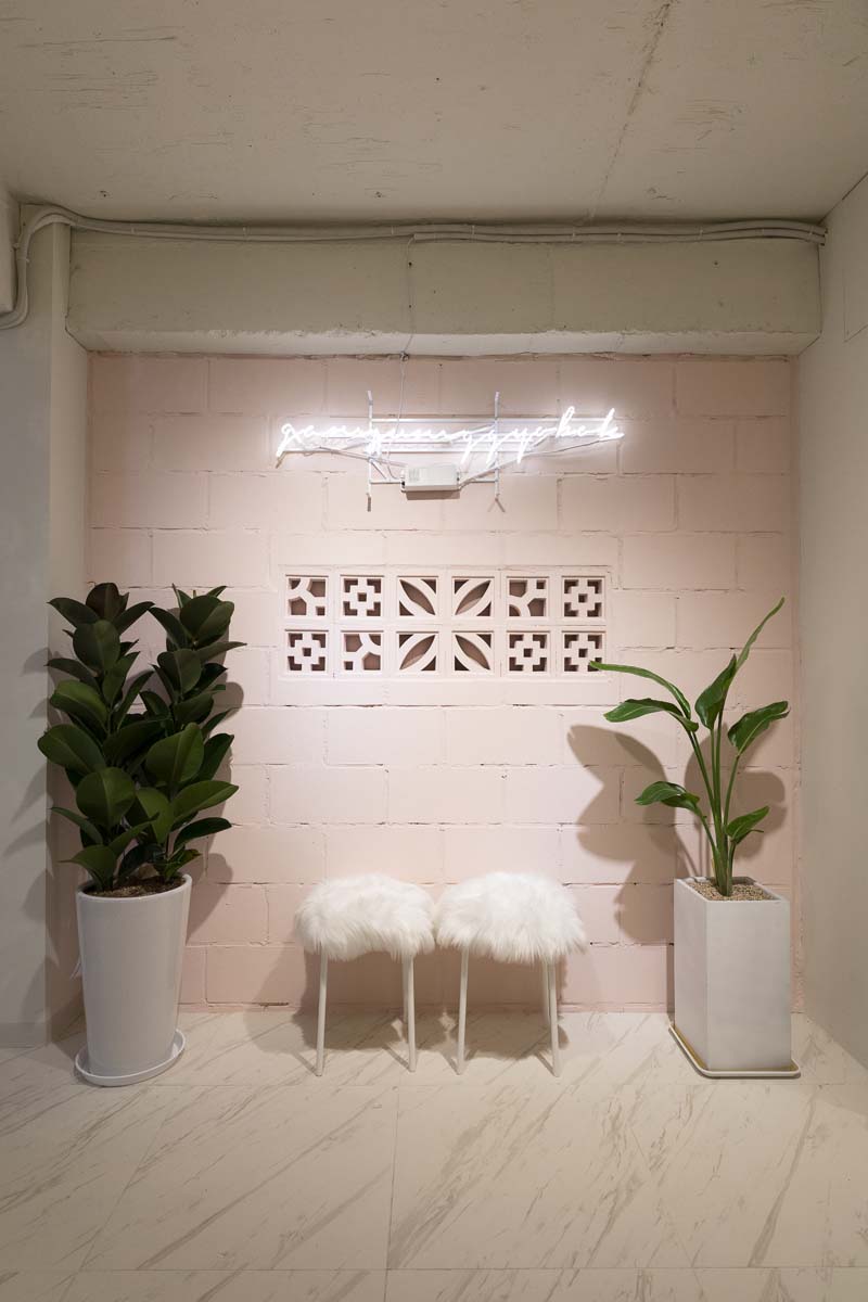 40 平 INS 情感共享校服店设计-24