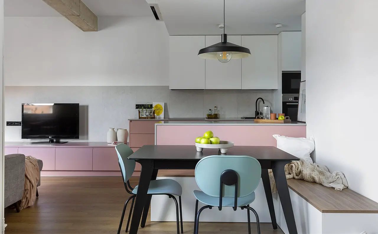 马德里 65m2 色彩缤纷的时尚公寓设计-3