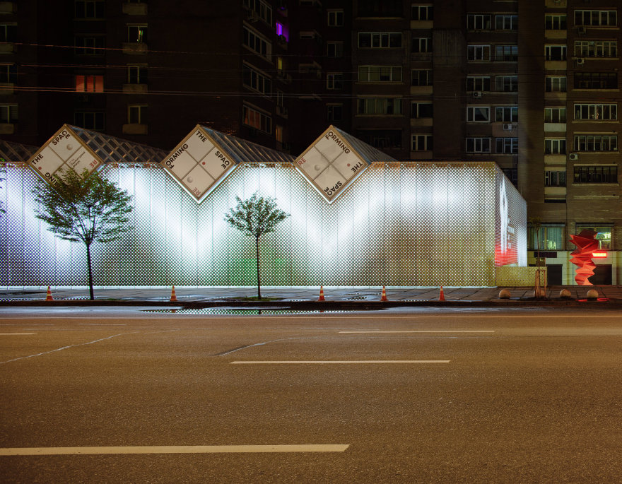 乌克兰 M17 当代艺术中心,现代设计与传统元素的完美融合-19