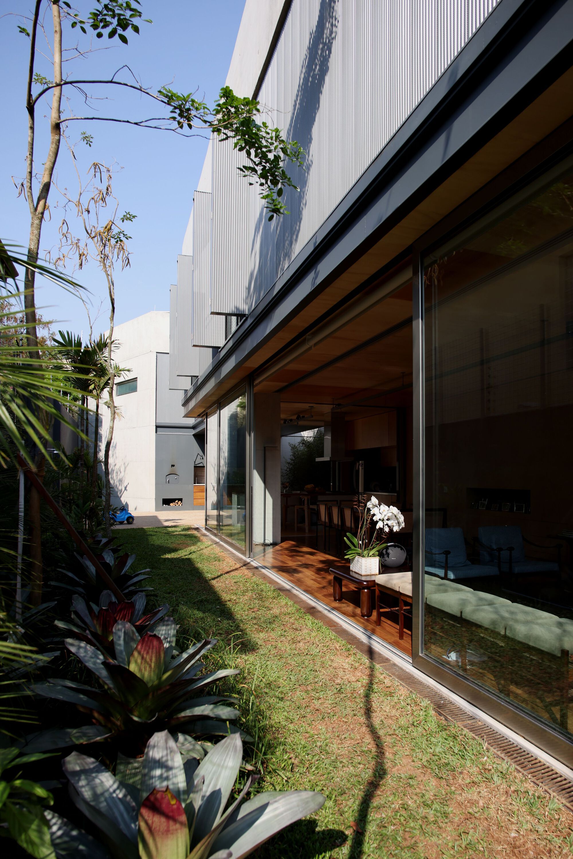 茹基阿之家丨巴西圣保罗丨UNA MUNIZVIEGAS-21