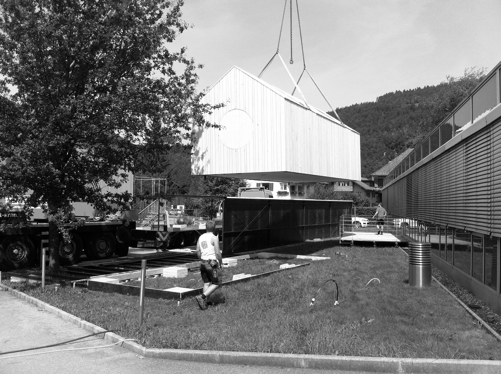 可移动的实木展厅 / IMA-24