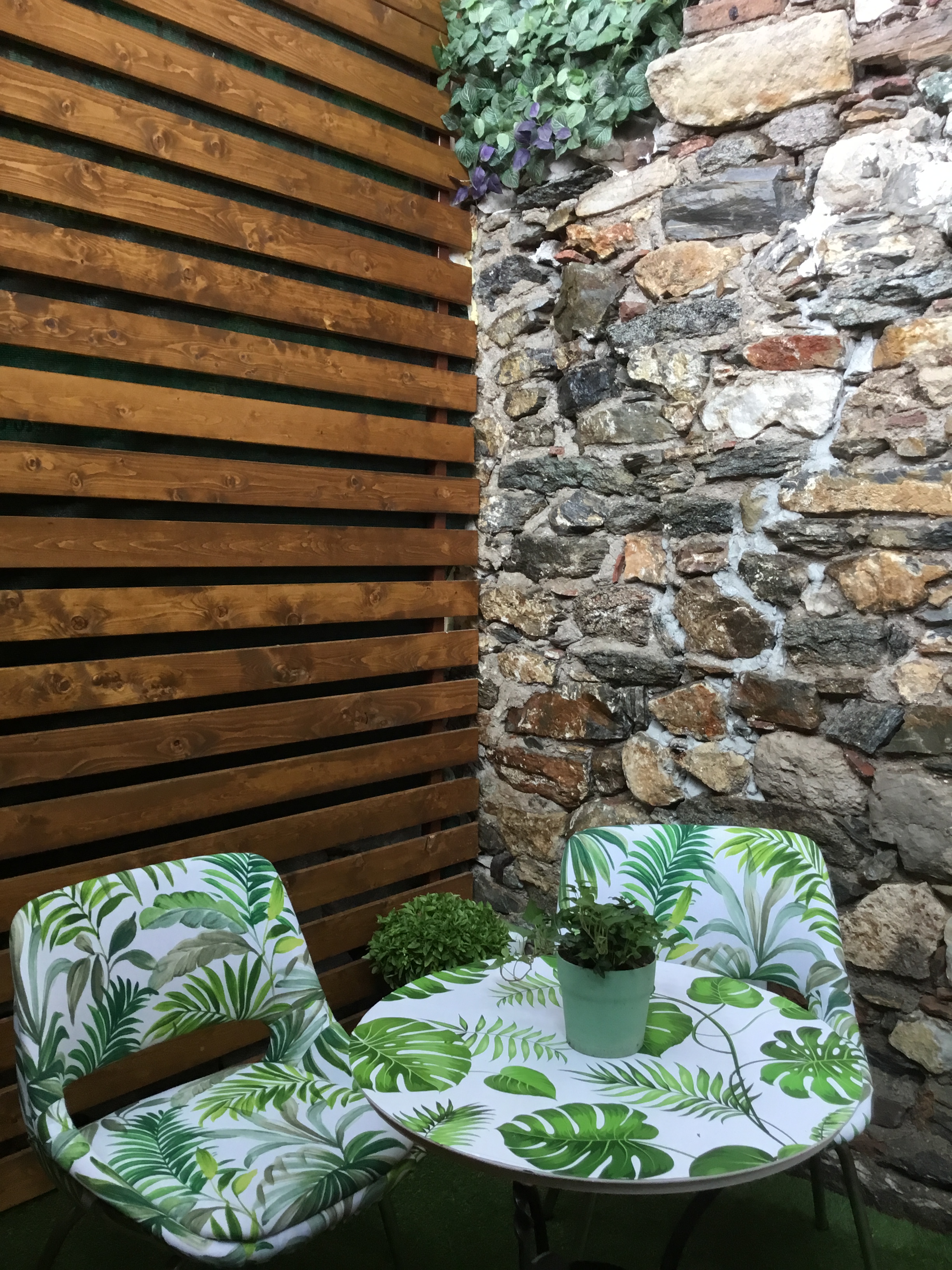 ΑΝΑΚΑΙΝΙΣΗ ΒΙΒΛΙΟΠΩΛΕΙΟΥ: ΠΡΙΝ ΚΑΙ ΜΕΤΑ-33