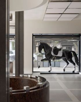 EQUILINE中国首店（上海旗舰店）丨中国上海丨半筑设计Half Arch Design
