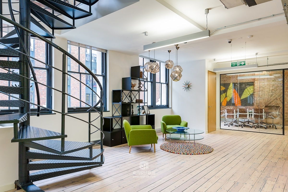 Omidyar办公室网络——伦敦-6