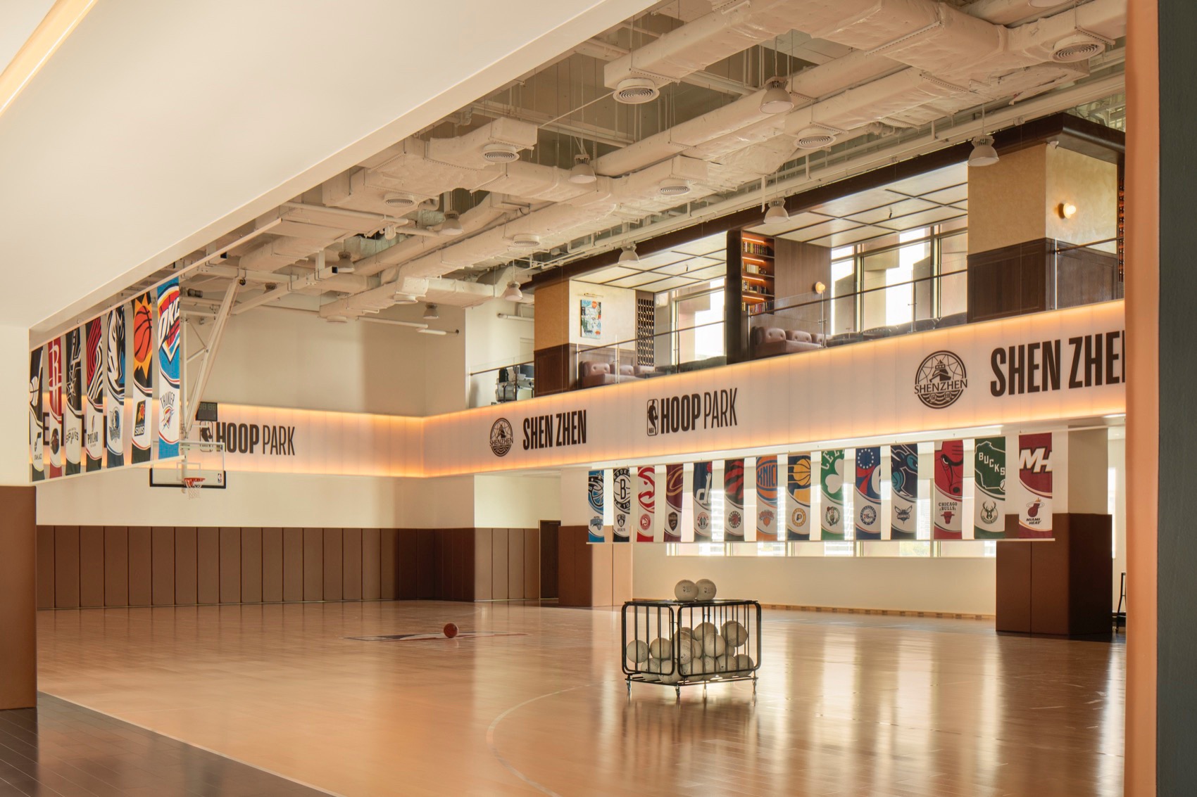 PEEEAK Café & Bar 巅丨中国深圳丨VH(Vivienne Han Design)设计事务所-24