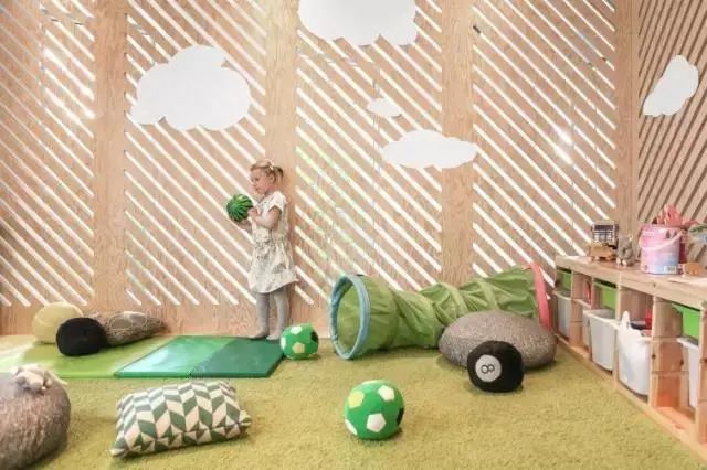 咖啡+牛奶,共度亲子悠闲时光|亲子咖啡店设计-10