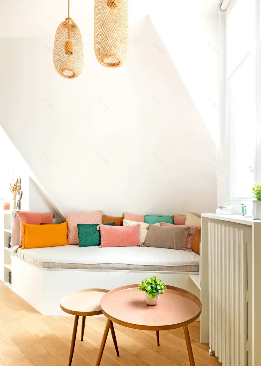 巴黎 30m2 多彩小户型公寓设计-2