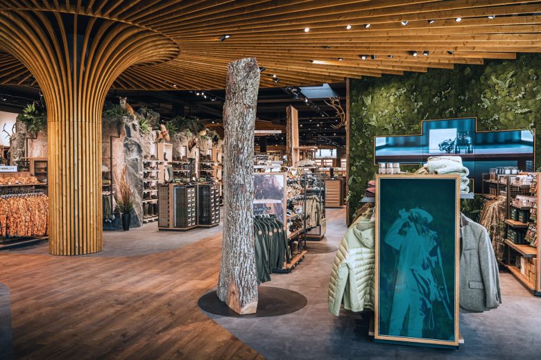 Frankonia狩猎用品店新分店丨德国丨柏林Ahochdrei与The Black Oak联合-2