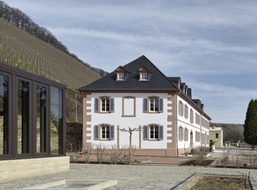 德国古堡酒庄的现代重生-28