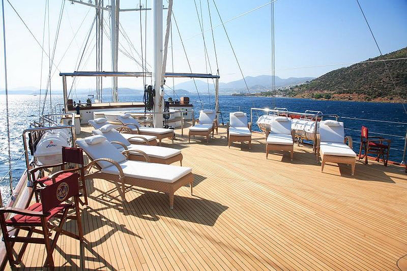 帆船游艇Montigne室内设计-32