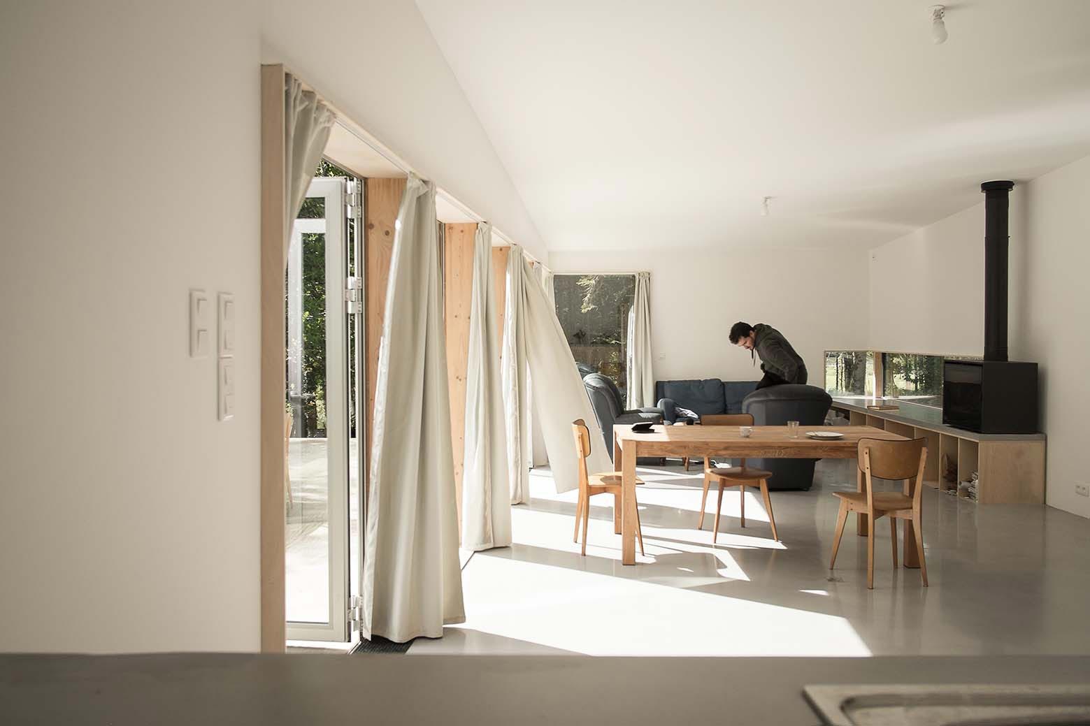 米亚工作室打造法国维莱恩山谷的木质家园-12