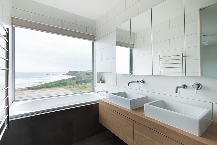 Phillip Island House is an Architectural Solution for an Exposed Coastal Site-28