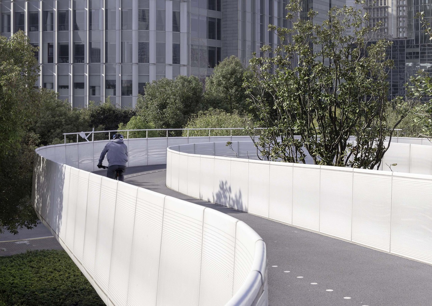 上海东岸投资集团十二桥之上海泰同轮渡站人行天桥-55