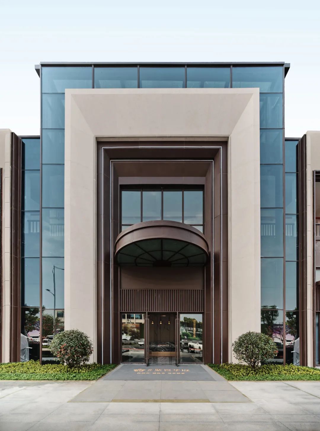 港龙·紫誉华庭售楼处与样板间丨中国惠州丨EH DESIGN GROUP易和室内设计-10