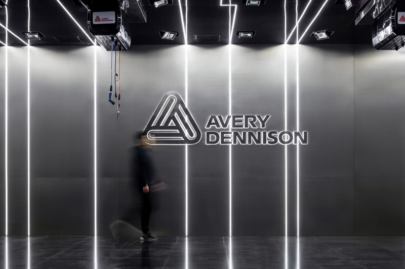 华中首家特斯拉 OTA 拓速升级店-9