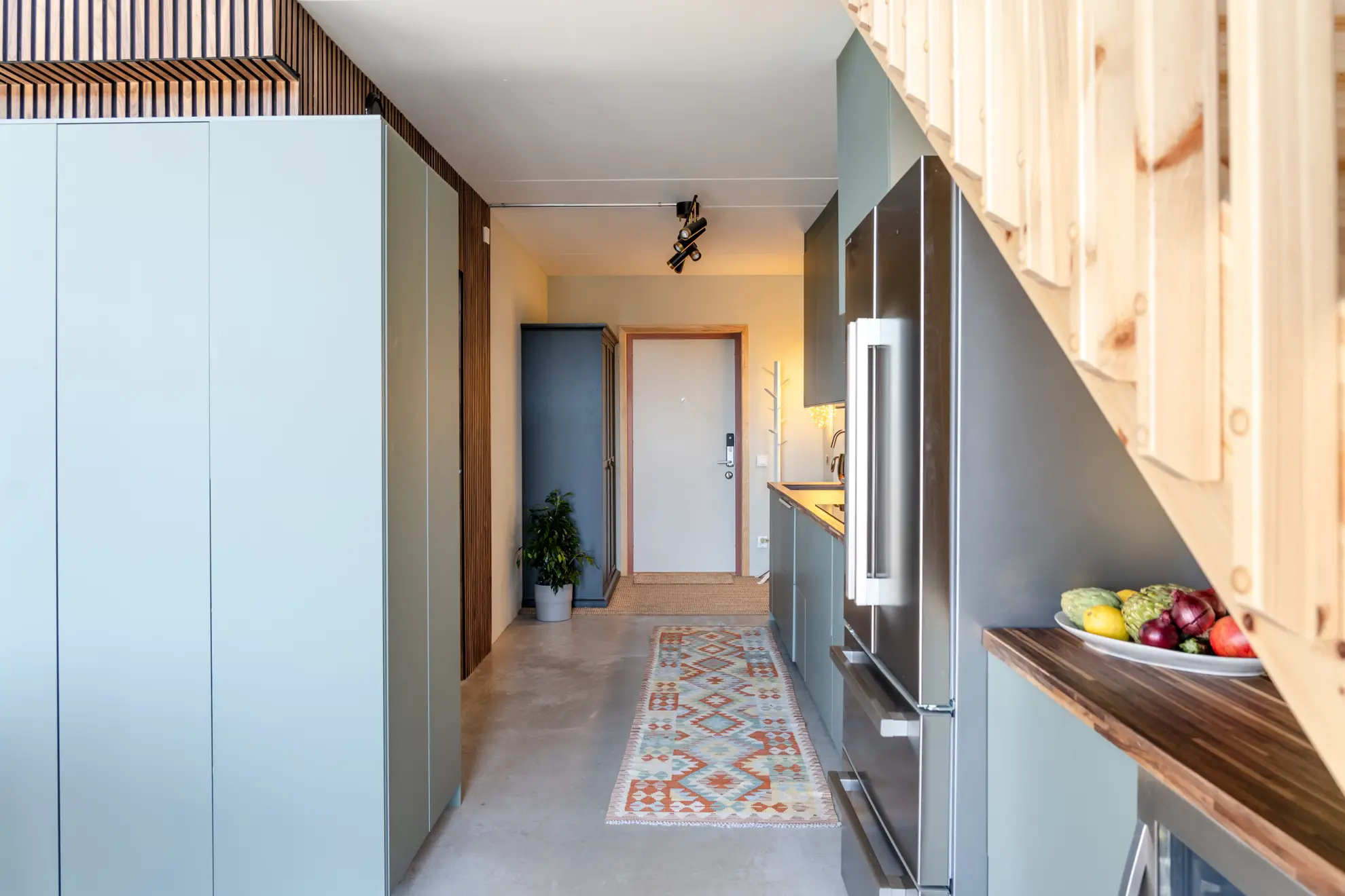 瑞典斯德哥尔摩现代都市景观复式公寓设计-7