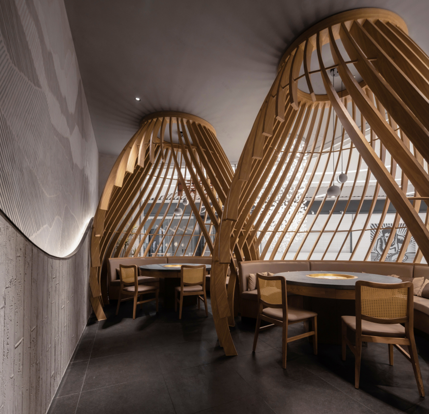 湖光山色 · 湊湊新中式餐饮设计丨INGROUP-35